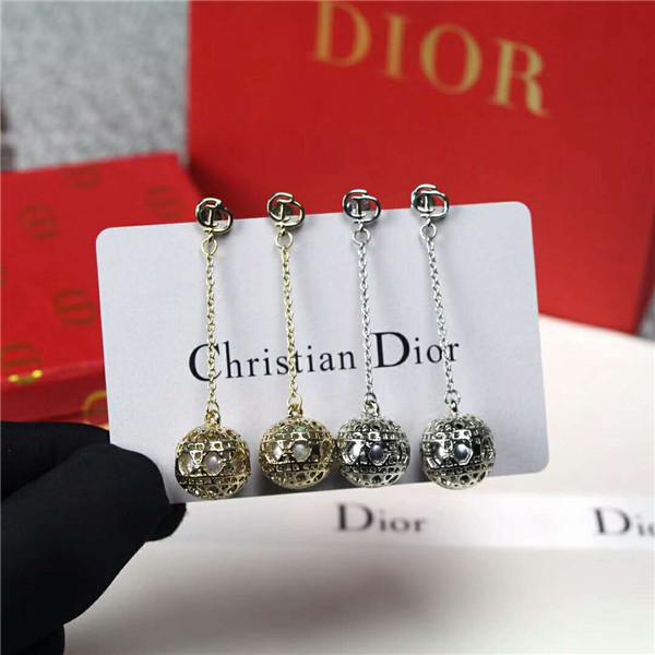 European and American fashion, you are the best choice for classic hollow pearl long style pendant earrings, ladies' jewelry decoration and