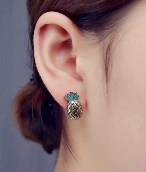 Alloy drip pineapple stud earrings Women's Men's Piercing Gifts White/Black Ear Jewelry Wholesale