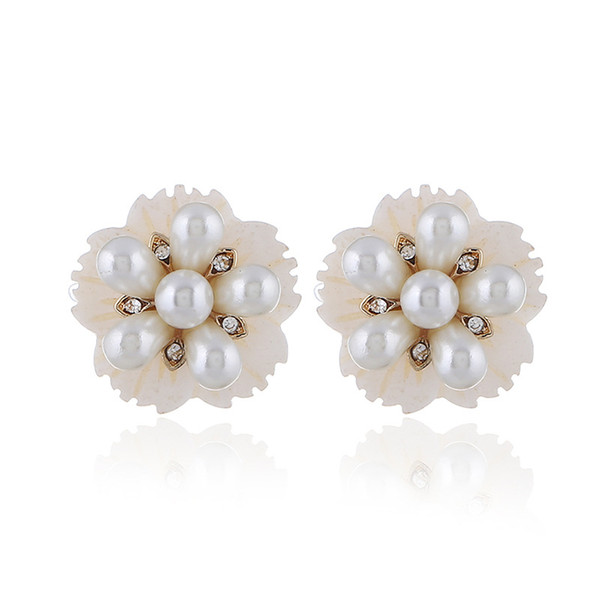 Yiwu factory direct korean crystal rhinestone earring stud women lady white pearl best price cheap flower shape earring studs free shipping