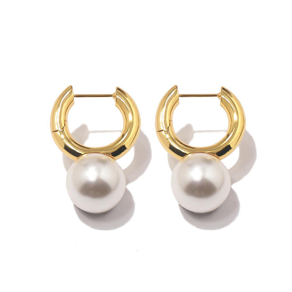 2019 Classic copper jewelry exquisite fashion elegant smooth pearl stud earrings love earrings for women gift