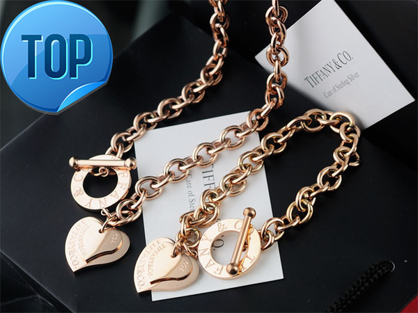 High Quality Celebrity design Letter 925 Silver bracelet necklace Silverware Fashion Metal Heart-shaped Gold Jewelery Set 2pc With Box