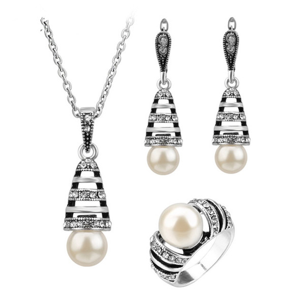 3Pcs Silver Color Pearl Jewelry Sets For Women Hollow Out Water Drop Necklace Earrings And Ring Vintage Bridal Wedding Jewelry Set