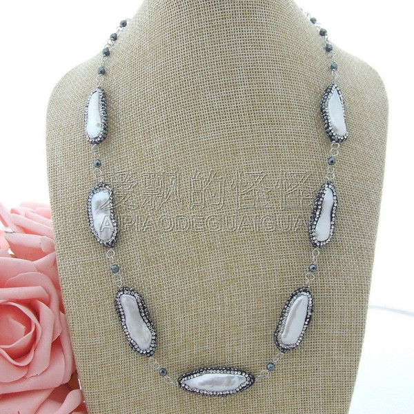 N071508 22'' White Biwa Pearl Hematite Necklace