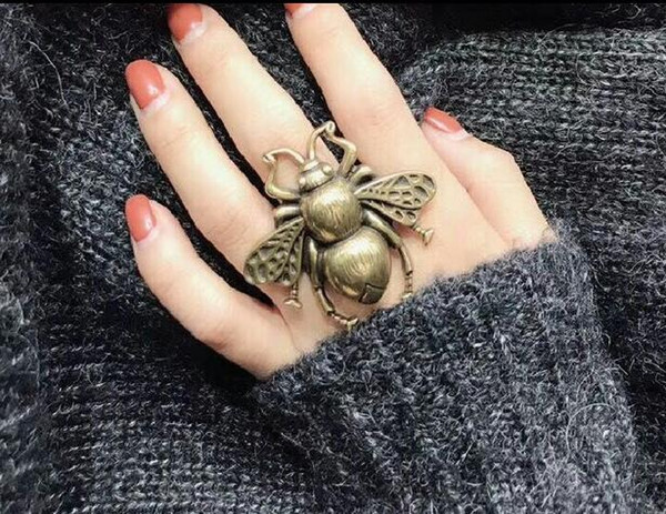 Fashion new exaggerated wide face ring female retro diamond butterfly index finger middle finger European and American personality trend rin