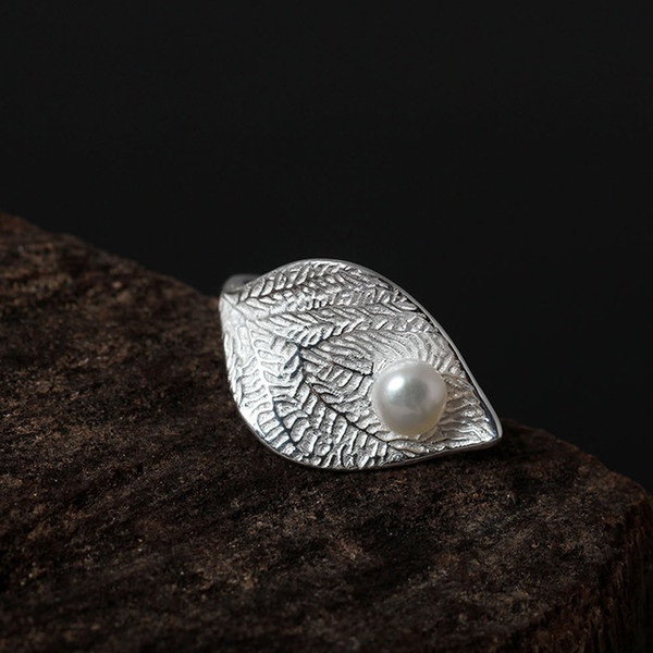 Charm Creative style of European and American 925 sterling silver, vintage leaves open ring female natural freshwater pearl ring