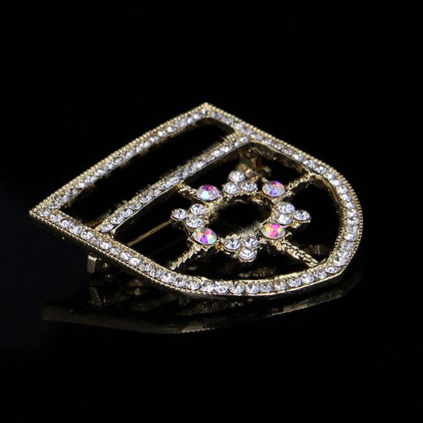 Luxury Fashion Hollow Letters Brooch Pins Crystal Rhinestone Brooches Scarf Clips Double Layers Letters Corsage For Women Suit Accessories