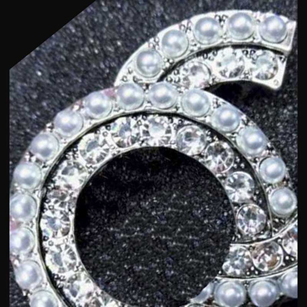 Quality Crystal Pearl Brooches Corsage Double Layers Letters Brooch Pins Women Wedding Jewelry Suit Accessories