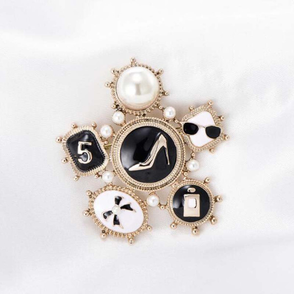 Korea Fashion Enamel Pearl Flower Brooch Pins Number 5 Letters Brooch Scarf Clips Women Girl Suit Dress Accessoreis Jewelry