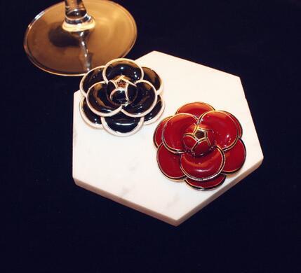 3 Colors Enamel Camellia Flower Corsage Scarf Clips Women Suit Shirt Accessories Brooch Pins Charm Jewelry
