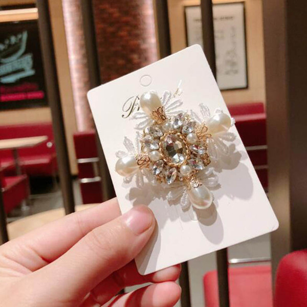 Eur Retro Handmade Number 5 Brooch Pins Crystal Pearl Lace Brooches Women Suit Coat Accessories Brooch Jewelry