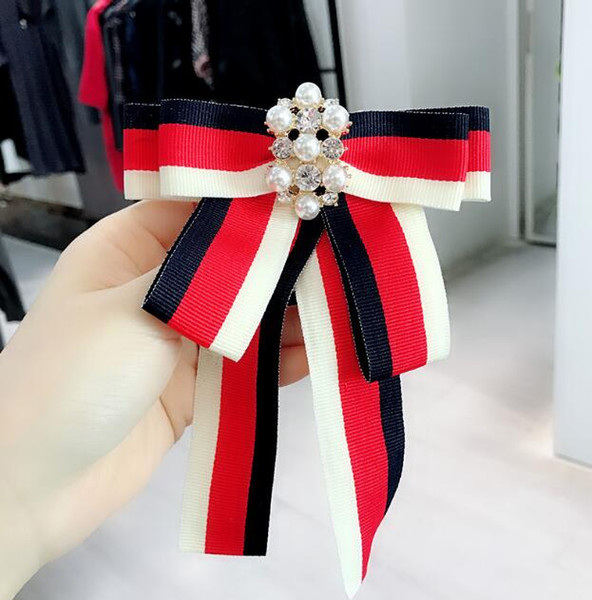 New Fashion Crystal Pearl Flower Bowknot Brooch Pins Striped Ribbon Necktie Styles Brooches Women Girl Suit Shirt Accessories Jewelry