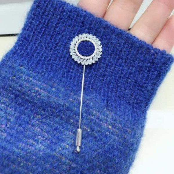 High Quality Crystal Flower Lapel Pins Copper Letters Brooch Pins Women Girl Suit Shirt Accessoreis Jewelry