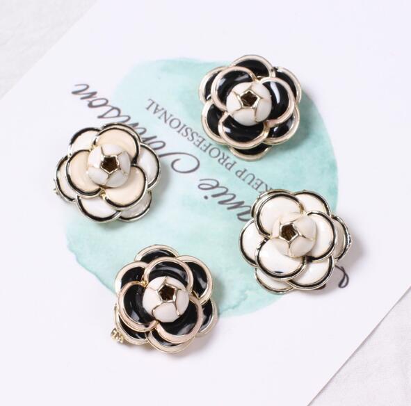 Women Girl Fashion Black White Enamel Camellia Flower Badge Brooch Suit Shirt Accessories Brooch Pins Jewelry