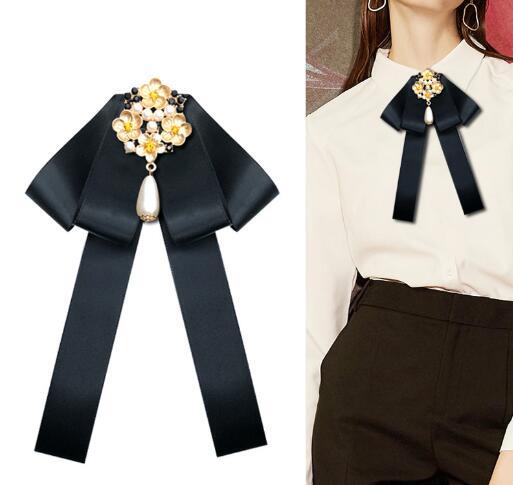 Baroque Vintage Pearl Pendant Flower Corsage High Quality Fabric Ribbon Brooch Pins Necktie Bowknot Brooches For Women Suit Dress Accessory