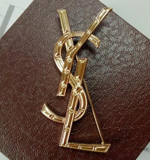 High-end 18K Gold Brooch Pins Brand Letters Ys Designer Corsage Scarf Buckle Women Girl Wedding Jewelry Brooch Pins Suit Shirt Accessories