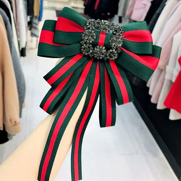Retro Crystal Bowknot Necktie Brooches Embroidery Red Green Stripe Bow Corsage Preppy Styles Women Shirt Dress Accessories