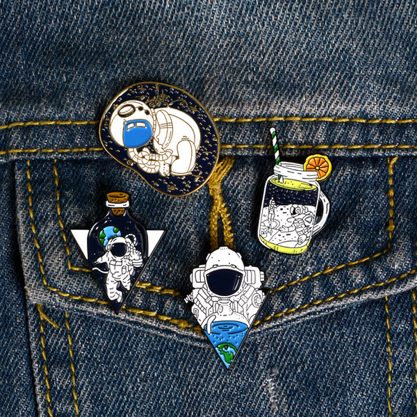 Astronaut Enamel Brooches Cup Pins For Clothes Bag Punk Jewelry Gift For Friends Whose Dream Of Becoming An Astronaut