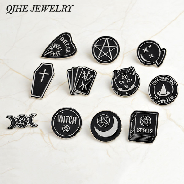 QIHE JEWELRY Ouija heks triple maan dagger hart crystal ball spells heksen doen het beter coffin Pin Enamel revers pin Badge Heks banner