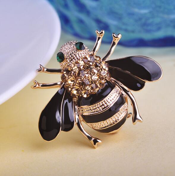 Stylish High Quality Bee Brooches Esmalte Enamel Broches Gold Ouro Hijab Pins Esmalte de Unhas Rhinestone Brooches In Lots Game