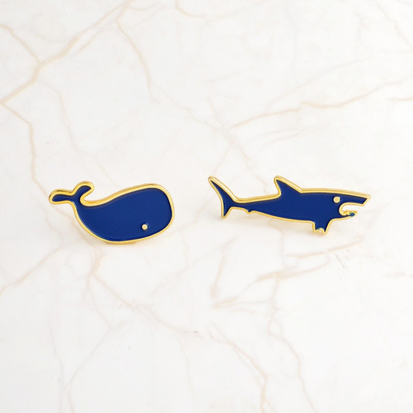 QIHE JEWELRY Shark and whale pin Animal brooches Cute Tiny Lapel pins Men women brooches Backpack Hats Accessories