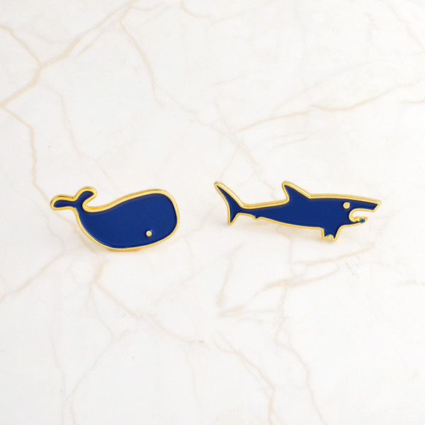 QIHE SIERADEN Shark en walvis pin Dier broches Leuke Tiny reversspeldjes Mannen vrouwen broches Rugzak Hoeden Accessoires