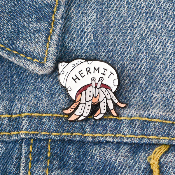 Hermit crab Pin Hermit Back heavy shell Brooch White animal cartoon Enamel Badge Jewelry Suitable for any place