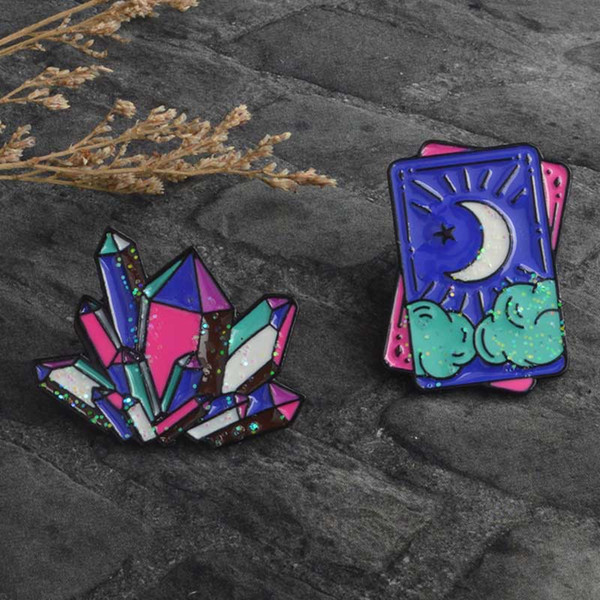 2019 Fashion Tarot Pin Mineral Pattern Icon Surgical Enemal Badge Brooch Backpack Decoration DIY Jewelry Party Gift drop ship