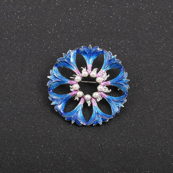 European And American Jewelry Brooch Personalized Custom Pearl Flower Gradient Oil Blue Purple Cornflower Brooch Corsage Factory Direct