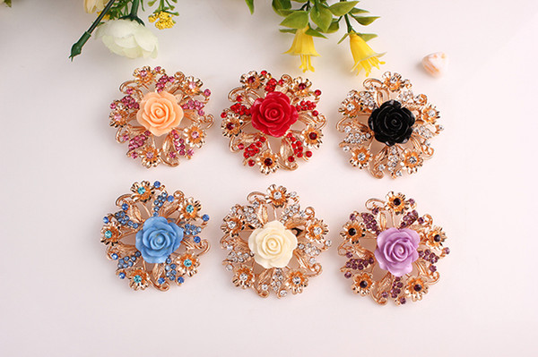 Brand New Flower Brooches Pins Gold Plated Rhinestone Rose Brooches For Women Wedding Dress Decoration Jewelry