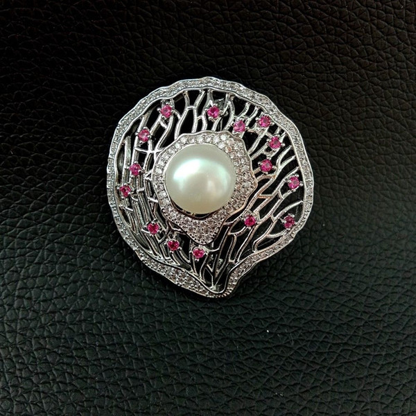 BR101918 White Pearl Cz Pave White Gold Plated Brooch