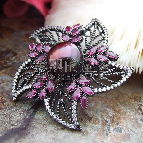 BR102912 Black Brown Round Pearl Brooch