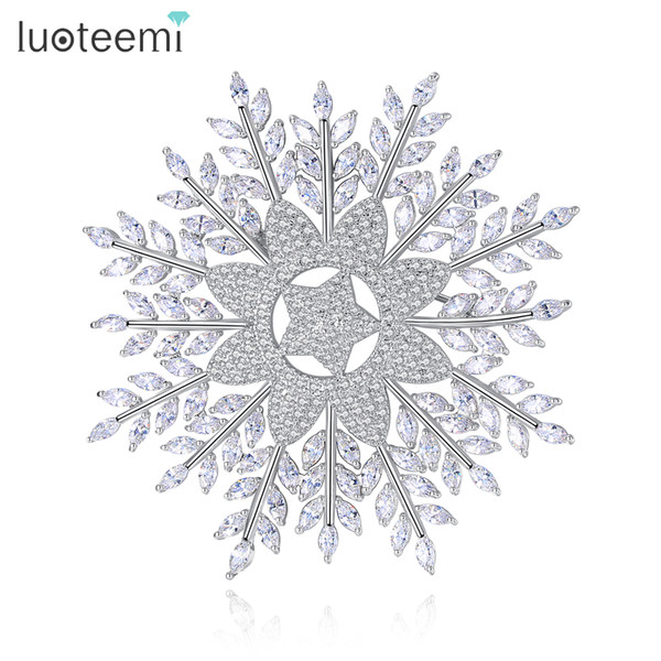 LUOTEEMI Trendy New White Gold Color Big Snowflack With CZ Crystal Star Brooch Pins For Women Girl Flower Brooch Jewellery Gift