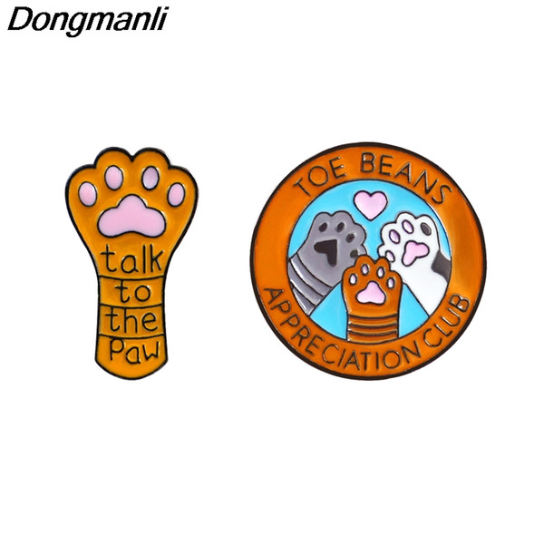 P2687 Dongmanli Cute cat claw Enamel Pin Buckle Shirt Pins and Brooches for Women Cartoon Lapel Pin Jewelry bags badge Gift