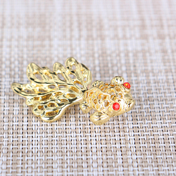 5PCS/LOT WHOLESALE FASHION BROOCH PIN GOLDFISH STYLE CHARM UNIQUE MD-BH-0021136