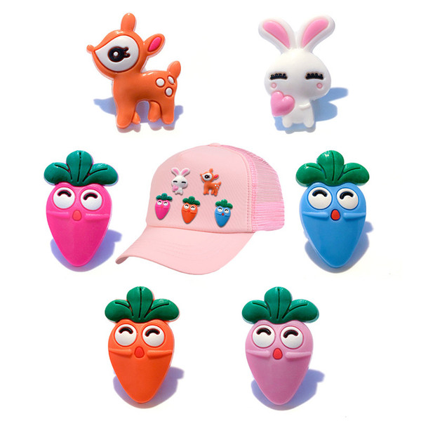 MOQ=25PCS Carrot Candy Color PVC Figure Icon Brooch Pins Badges Cute Pin But ton Badge Pinbacks School Bag Clothing Cap Fashion Accessories