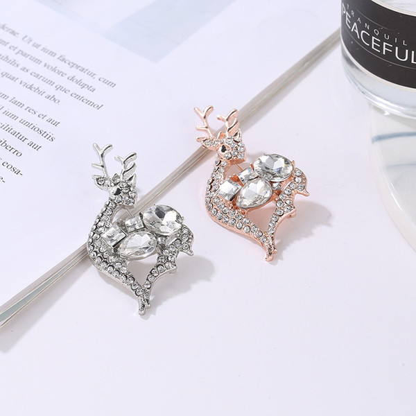 2018 new model of the popular deer brooch lovely upscale temperament brooch silk scarf button pin clothing accessories saint Christmas gifts