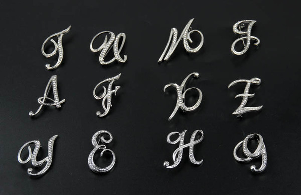 2019 Wholesale Hot style creative brooch fashion accessory with diamond 26 English letters for jewelry accessory