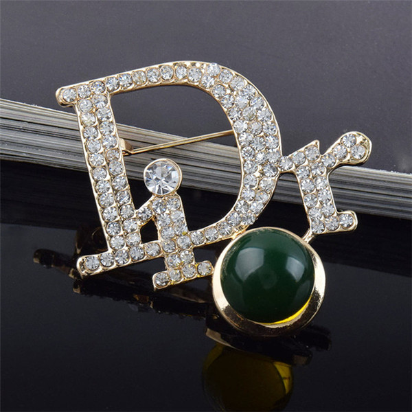 New alphabet brooch.European and American vintage crystal upscale brooch clothing jewelry wholesale