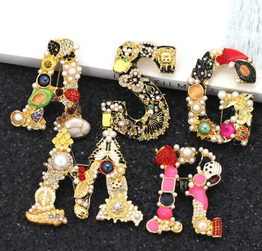 Capital Letter Design Brooches Bouquet Corsage Creative Popcorn Lapel Pins Crystal Pearl Enamel Brooch Pin For Suit Scarf Hats Bag Accessory