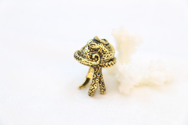 2018 The latest elements Fashion octopus ring, animal ring of punk style, personality man ring wholesale free shipping