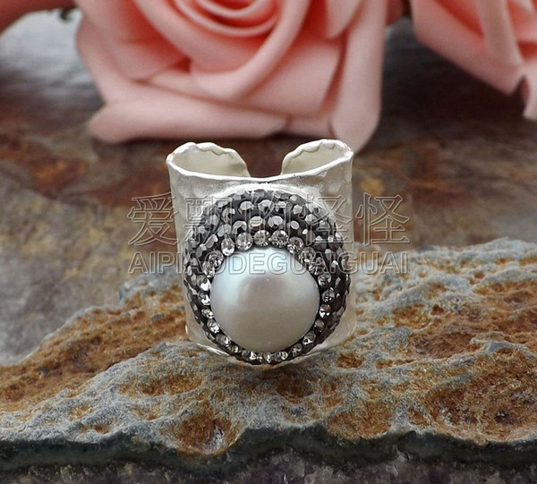 R070209 White Pearl Cuff Ring