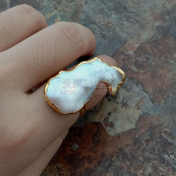 R041525 White Baroque Pearl Ring 24K Plated Adjustable Size