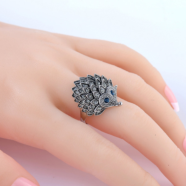 2017 New Band Rings Size 7,8,9 Fashion Women Rings Jewelry Hedgehog Animal Personality Hot Selling Restoring Ancient Ways Alloy Diamond Ring