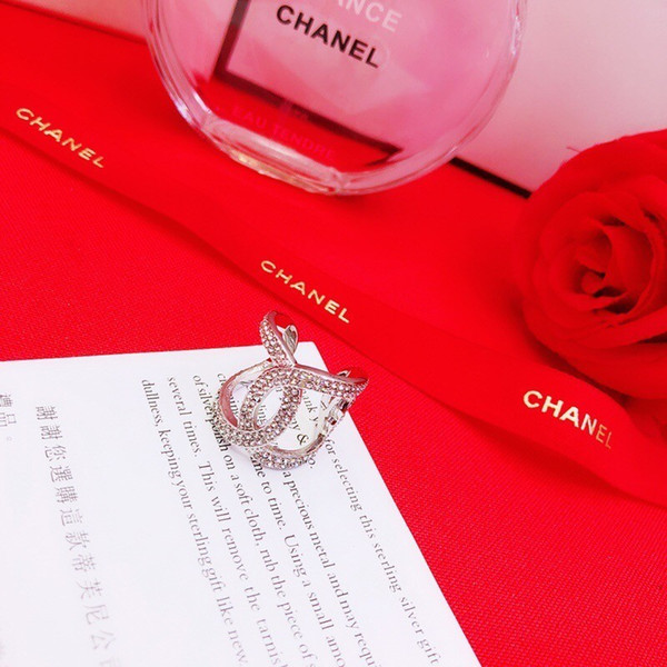 Cha 2019 ring, really a must-have item for winter, exaggerated, enough foreign, enough to look good, one second eye-catching