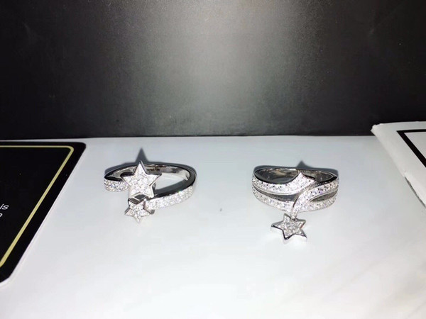 Ms. Ring Meteor shines through the fingers and beautiful 925 sterling silver plated with thick gold, set with high carbon drill