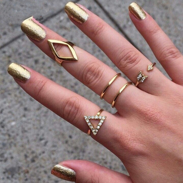 New European and American fashion wild retro diamond arrow triangle triangle ladies joint ring set ring