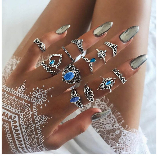 Fashion accessories vintage silver alloy carved flower crown Starry jewel 13 pieces set of finger rings for women party Jewelry