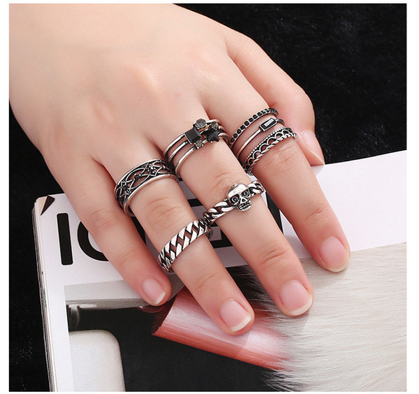 Hottest! Fashional Cluster Ring Suite 5PCS Retro Band Ring Suit Personality Skeleton Ring Suit Alloy For Femal Male Eletroplating For Young