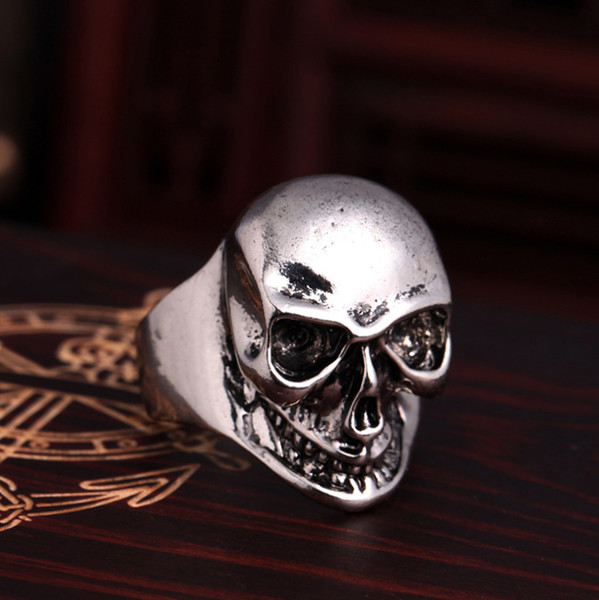 Manufacturers wholesale jewelry, retro skull skull head ring, creative couple alloy jewelry, free shipping