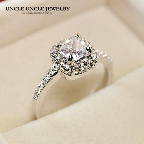 Classic Style White Gold Color Princess Cupid Cut Square Zirconia Wedding Lady Engagement Ring Wholesale